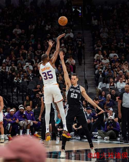 文班亚马25+9马刺狂胜爵士 布克40分太阳逆袭快船 文班亚马25+9马刺狂胜爵士 布克40分太阳逆袭快船