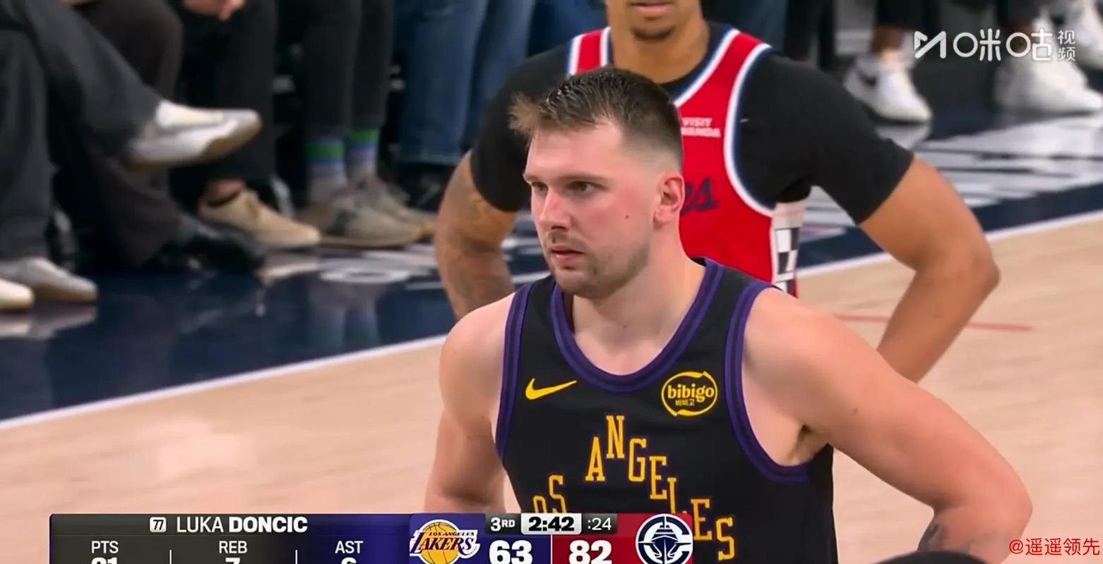 拒26分逆转！小卡24分，快船险胜湖人，东契奇32分，两队都需交易