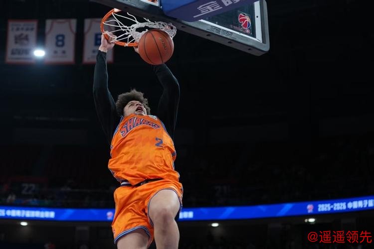 防守显威力！上海久事男篮主场战胜新疆斩获两连胜